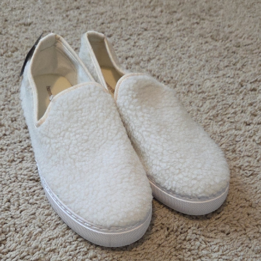 NWT Harmony Balance Sherpa Loafers